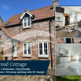 Gingerbread Cottage - Part of the The Bay Filey Holiday Village with pool, gym and direct beach access, pub, restaurant, tennis and meadows walks