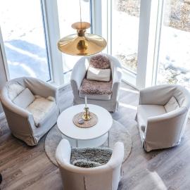 Sauna | WiFi | Wood-burning stove | BBQ | Pets OK, hotelli kohteessa Lofsdalen