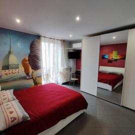 ट्यूरिन में, होटल LUXURY HOUSE Vibò