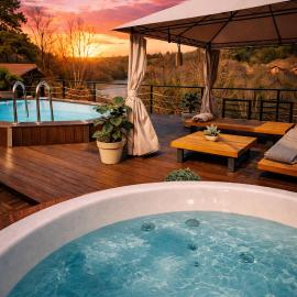 La Casa Kiara - Heated Pool, Jacuzzi & Forest View