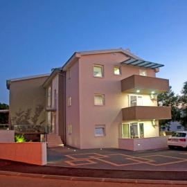 Apartmani Daška II, hotel in Njivice