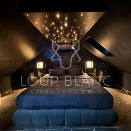 Climatisé - BlackRoom - Balnéo - Ciel étoilé, hotel i Belfort