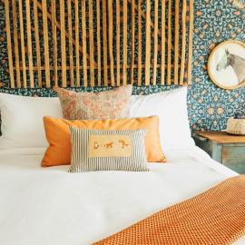 Gaines Ranch Corral, Two-Queen Suite, hotel em Wimberley