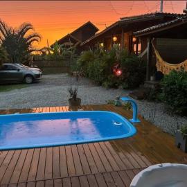 Maui Cabanas 1, hotel em Imbituba