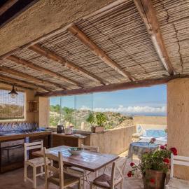 GuestHost - Sea View Flat with Veranda and Pool