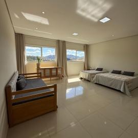 Cobertura Duplex 301 espaçoso e com vista para as montanhas, hotel in São Lourenço
