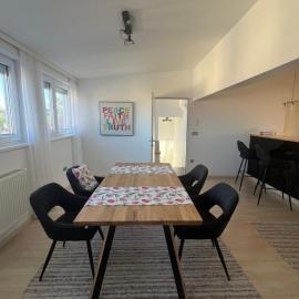 Helles, großzügiges Loft mit Fernblick