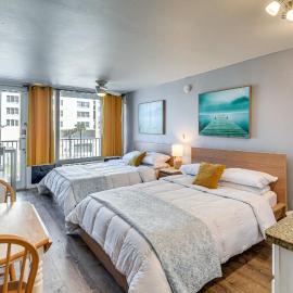 Beachfront Condo w/ Balcony on Florida’s Fun Coast