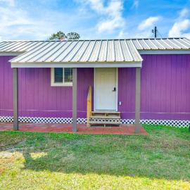 Near Dtwn & Space Center: Tiny Home in Picayune, hotel v destinácii Picayune