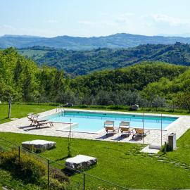 laCelletta Country House、ウルビーノのホテル
