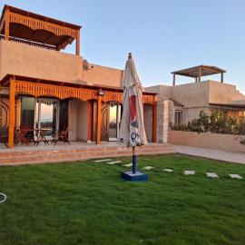 First row chalet beach house صف اول قرية دعاء السماء مدينة الحمام, hotel i Dawwār ‘Abd Allāh