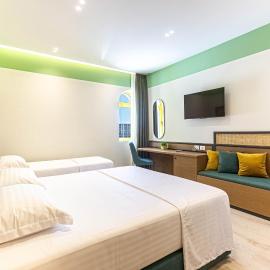 Santorini Luxury Room 6 - Beach Access, Parking and more, hotell sihtkohas Palasë