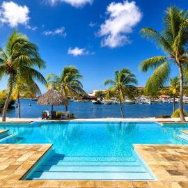 JeVakantie Spanish Water Apartments B7 and C8 with Infinity Pool near Jan Thiel