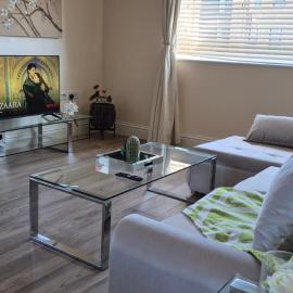 Cozy 2BR apartment in Maidenhead Sleeps 6, hotell sihtkohas Maidenhead