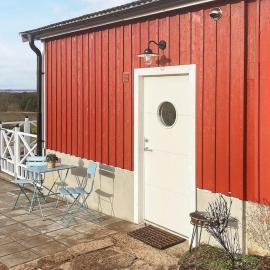 4 person holiday home in FÄRJESTADEN
