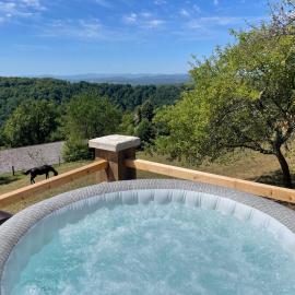 Zerko Holiday Apartment Janko with outdoor JACUZZI for FREE
