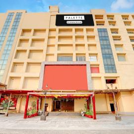 Palette A Lux Corporate Townhouse Near 3 Minutes Kaushambi Metro Station, hotelli kohteessa Ghaziabad