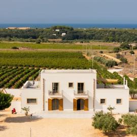 Casale Gorghi Tondi House & Vineyard with Jacuzzi