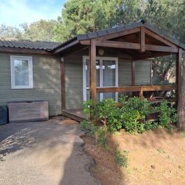 Chalet climatisé 6 personnes, hotell i Agde