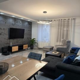 Modern Apart