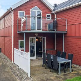 8 person holiday home in Hadsund, khách sạn ở Hadsund