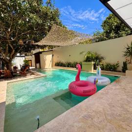 Villa 28 Huéspedes con Piscina Privada y Playa, hotel in Cartagena de Indias