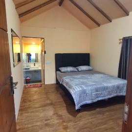 SleepHere Homestay, hotel a Bayan