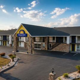 Days Inn by Wyndham Newberry South Carolina, מלון בניוברי