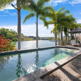 Luxe Bayview Oasis with Dream Waterfront Pool, hotel i Darwin