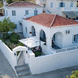 Aroura Homes Spetses 3BR 2BA