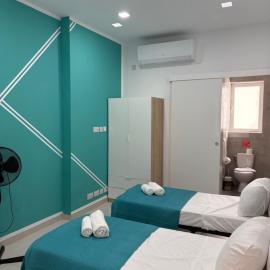 Maltese Terrace house with a modern touch - close to airport 4 km