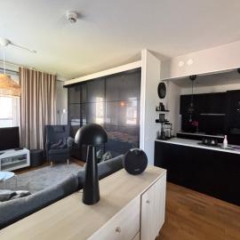 Kraatterin Helmi Suite Resort Premium-Luxus, hotel v mestu Lappajärvi