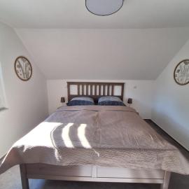 Nest and Nature Strauch