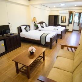 NanBaanKhun Hotel
