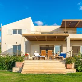 Legrena Beach Villa, hotel i Sounio