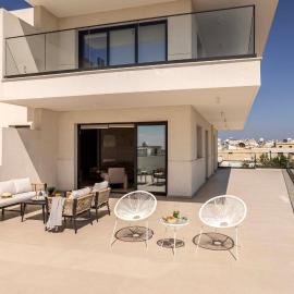 Lake View Suites, hotel di Paralimni