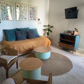 Le pied-à-terre du botaniste, khách sạn ở Hauteville-Lompnes