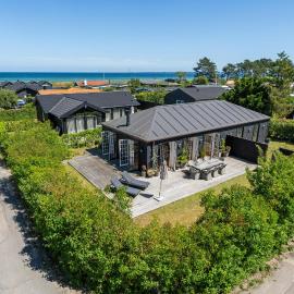 Bright House By The Beach With Sea View In Nyborg, hôtel à Nyborg