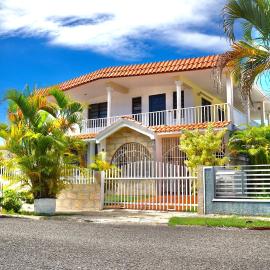 Local Gem in Aguada 3 min to Beach