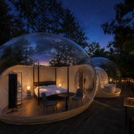 La Luna sul Bosco Bubble Rooms, hotel en Camporgiano