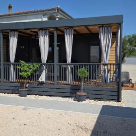 Arni Mobil Home