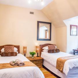 5th Avenue Gooseberry Guest House