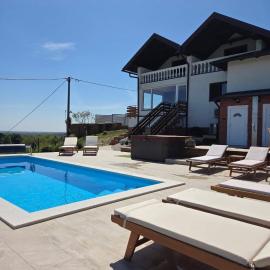 Kraljeva Kruna - kuća za odmor, hotel in Koprivnica
