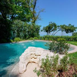 Le Relais du Lierre - Conero Nature Retreat، فندق في Poggio