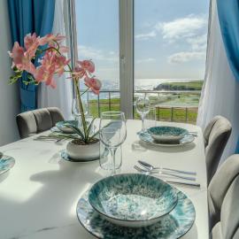 Sea View Luxury Apartments - Azzure Cliff and Sea Luxury Suite – hotel w Achtopolu