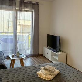 1 Bedroom Gorgeous Apartment In Vir
