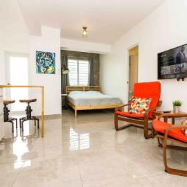2.2 Balcony • Loft • Near City Plaza • 2nd Floor, hotel di Mayaguez
