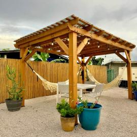 3.7 Near Beach • Generator • Hammock • 2nd floor, hotel in Garita