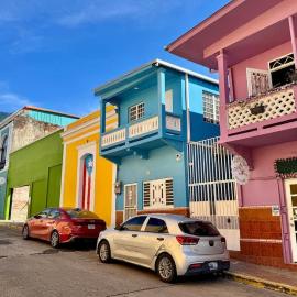 5.8 Casita Azul • Balcony • Terrace • Urban, hotell i Mayaguez