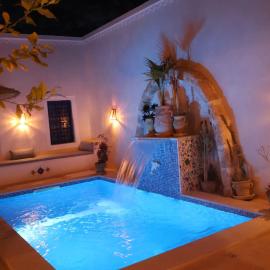 TenasBook Houch Yassmine, hotell i Erriadh